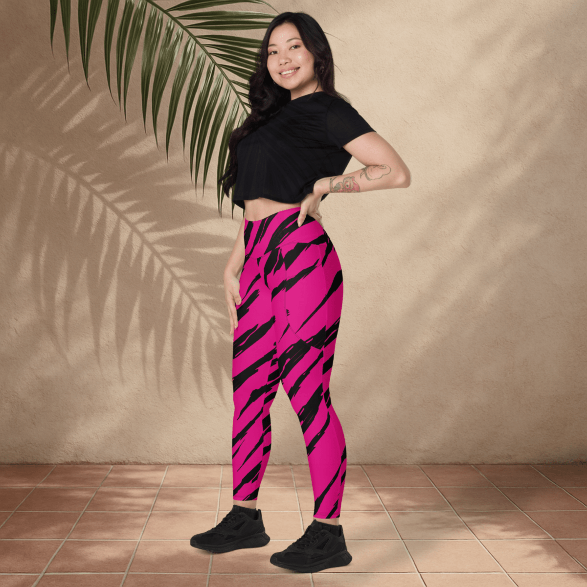 ⚡ Fierce in Fuchsia – Hot Pink Claw - Marked Pocket Leggings