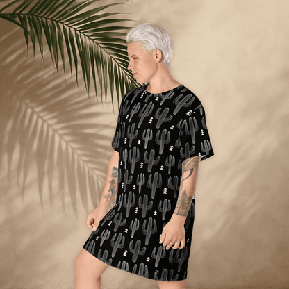 Black and White Cactus T-Shirt Dress – Oversized Desert Graphic Dress for Boho Minimalists